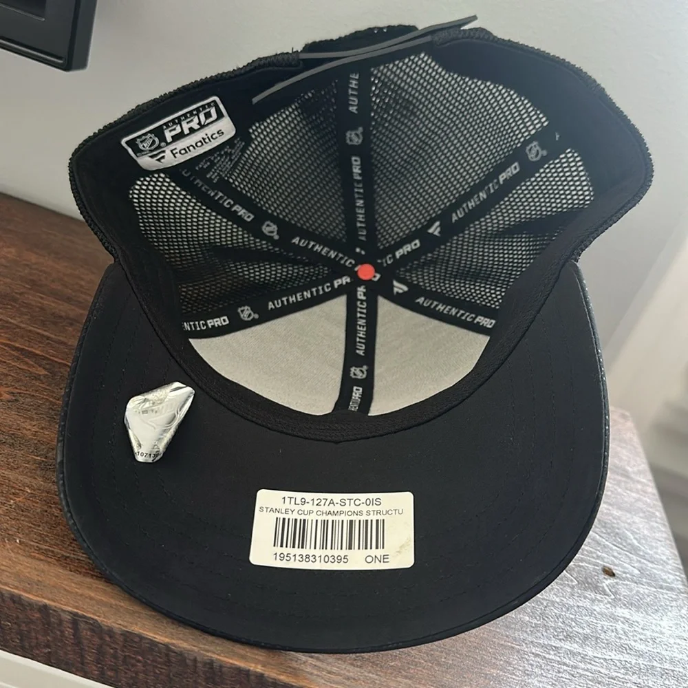 2021 Stanley Cup Champions Authentic Pro NHL Fanatics snap back hat